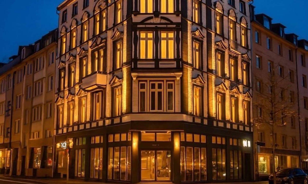 Stadtmitte House | La Plaza24