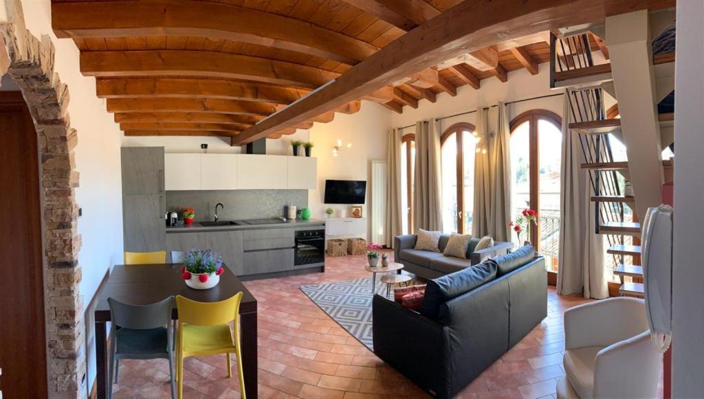 Sovere Apartment | La Primula