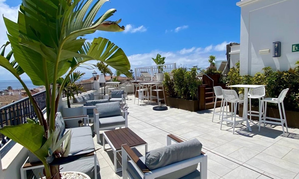 Nerja City Centre Hostel | La Puerta de Nerja Hostal Boutique