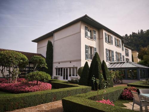 Centre Ville Hotel | La Pyramide - Maison Henriroux