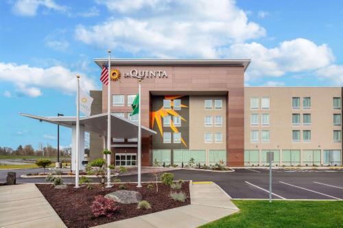 Centralia Hotel | La Quinta Inn & Suites by Wyndham Centralia
