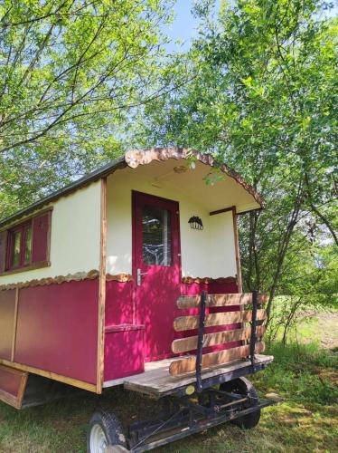 Couze-et-Saint-Front House | La roulotte Couzotte