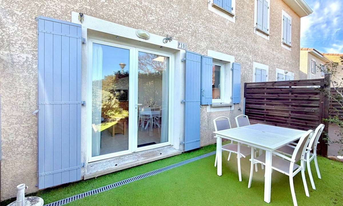 Calvisson Apartment | La salamandre bleue, 4 pers pool in Calvisson