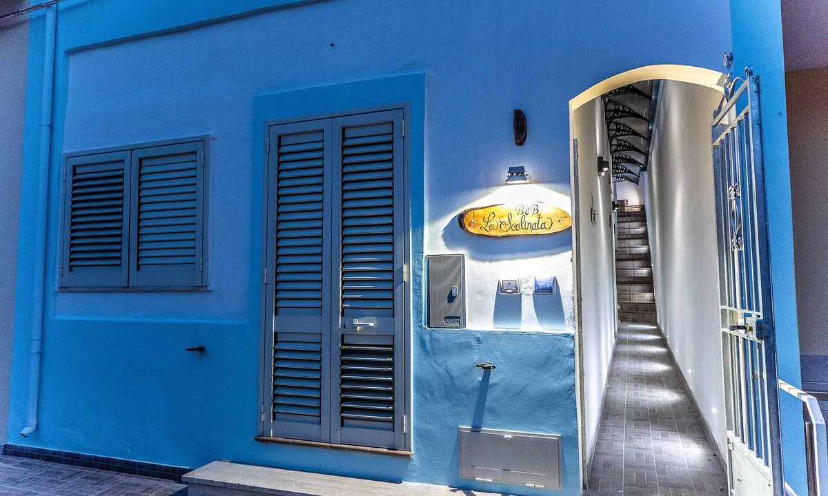 Marina di Mancaversa Bed & Breakfast | La Scalinata