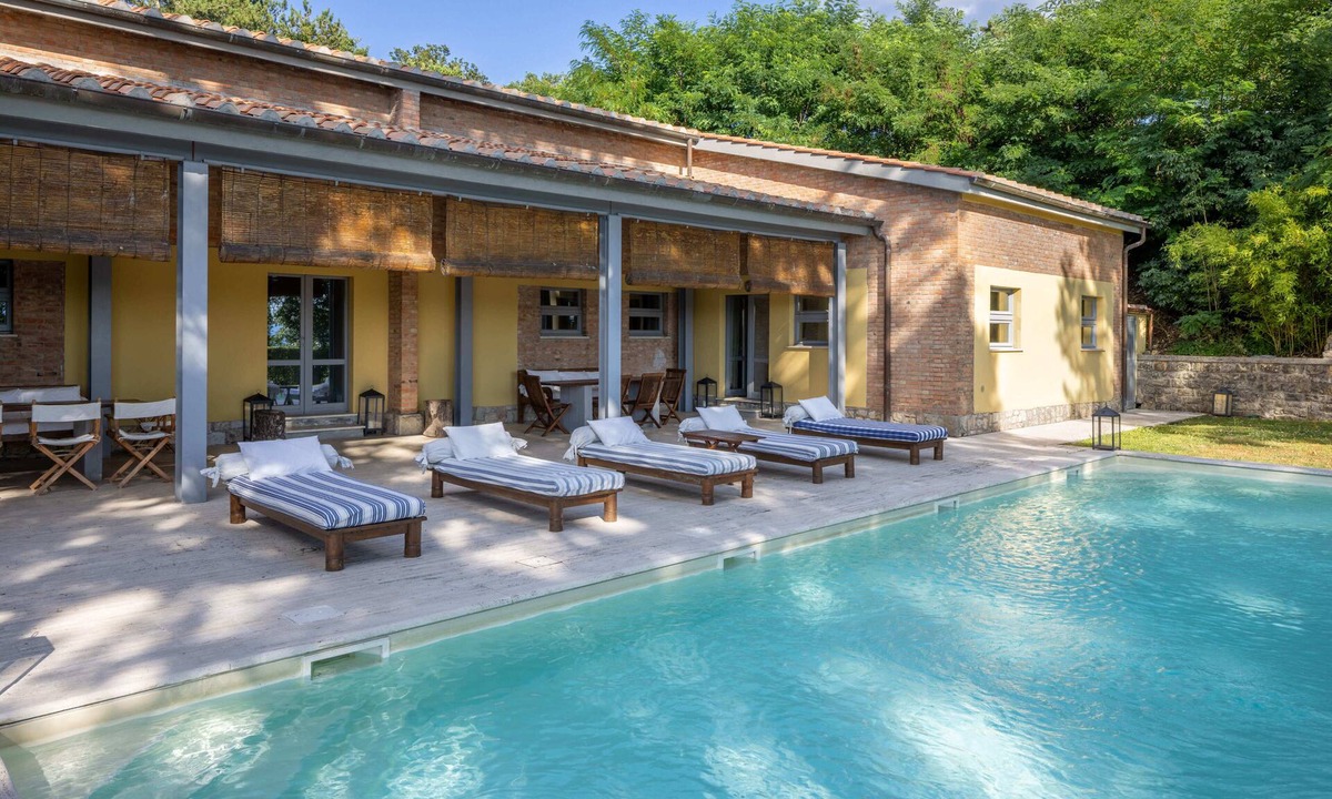 San Casciano dei Bagni House | La Scuola, sumptuous villa with swimming pool