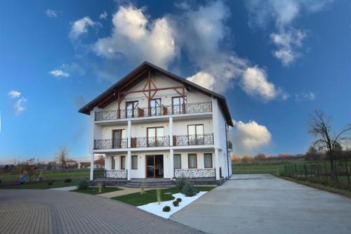 Sapinta House | La SOFIIA