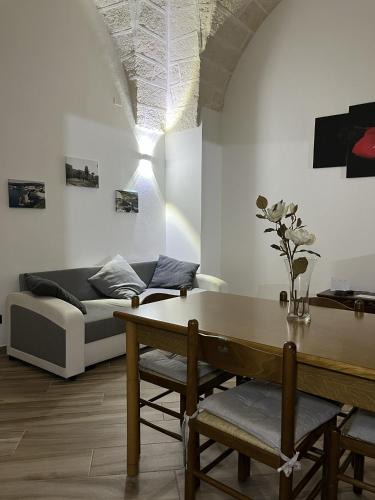 Poggiardo House | La Strittula Salentina