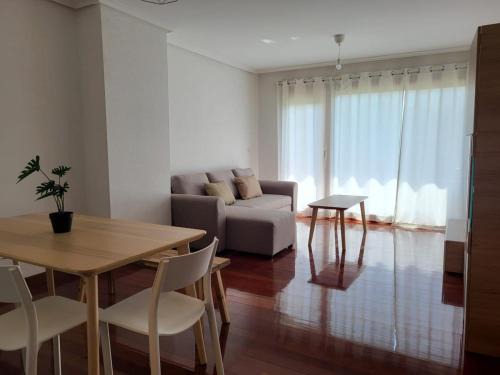 Ampuero Apartment | La Tabernilla II