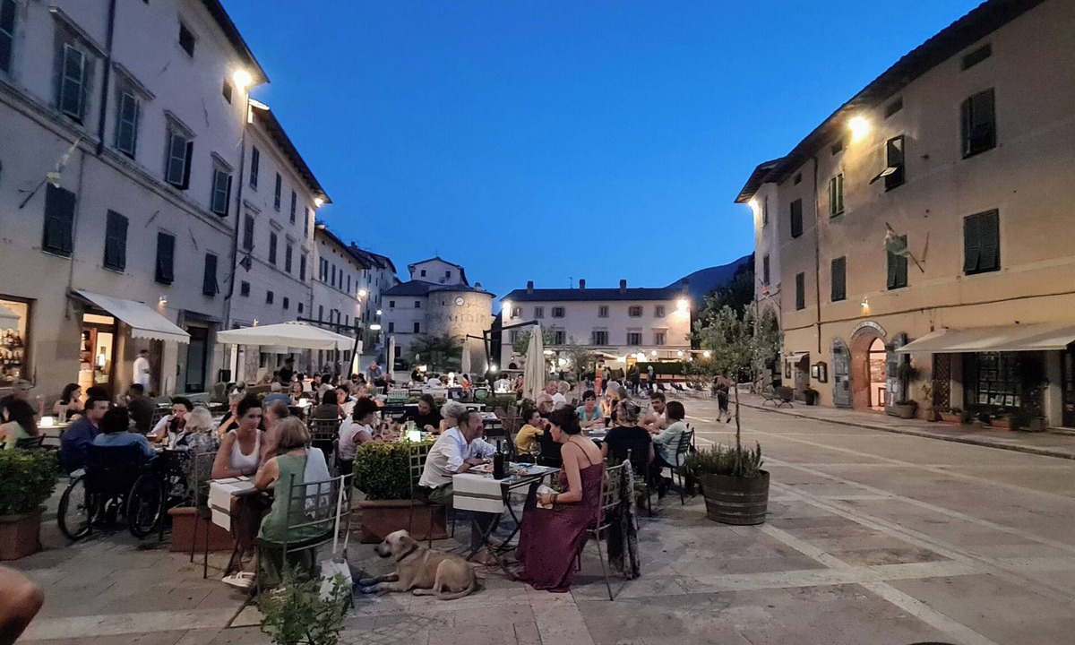Cetona House | La Terrazza, Historic Tuscan Stone Residence With Garden and Terrace in Cetona