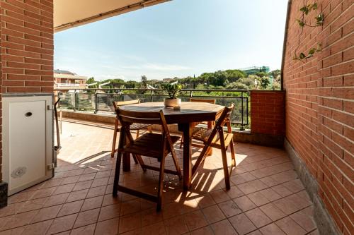 Aurelio Apartment | La Terrazza sul Parco 100 sqm Terrace 8 Guests 2 Bathrooms Free Parking
