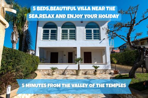 San Leone Villa | La Terrazza sul Tramonto - Apartment in a villa near the sea in San Leone - Parking and Air Conditioning