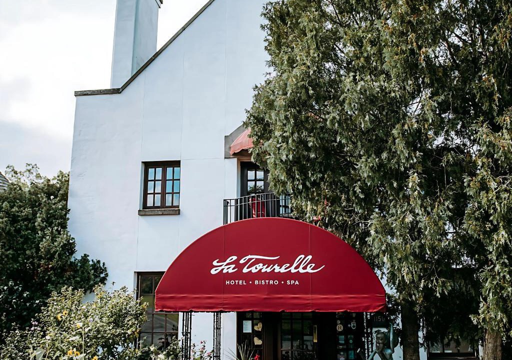 South Hill Hotel | La Tourelle Inn & Spa
