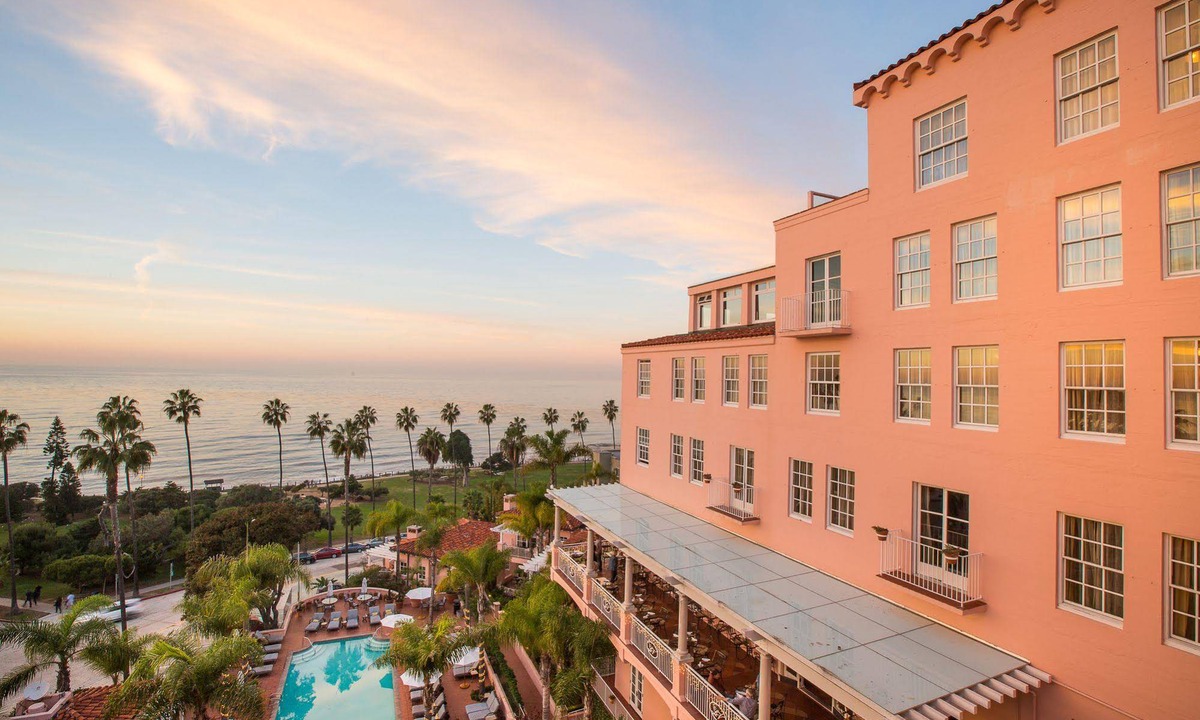 Village of La Jolla Hotel | La Valencia Hotel