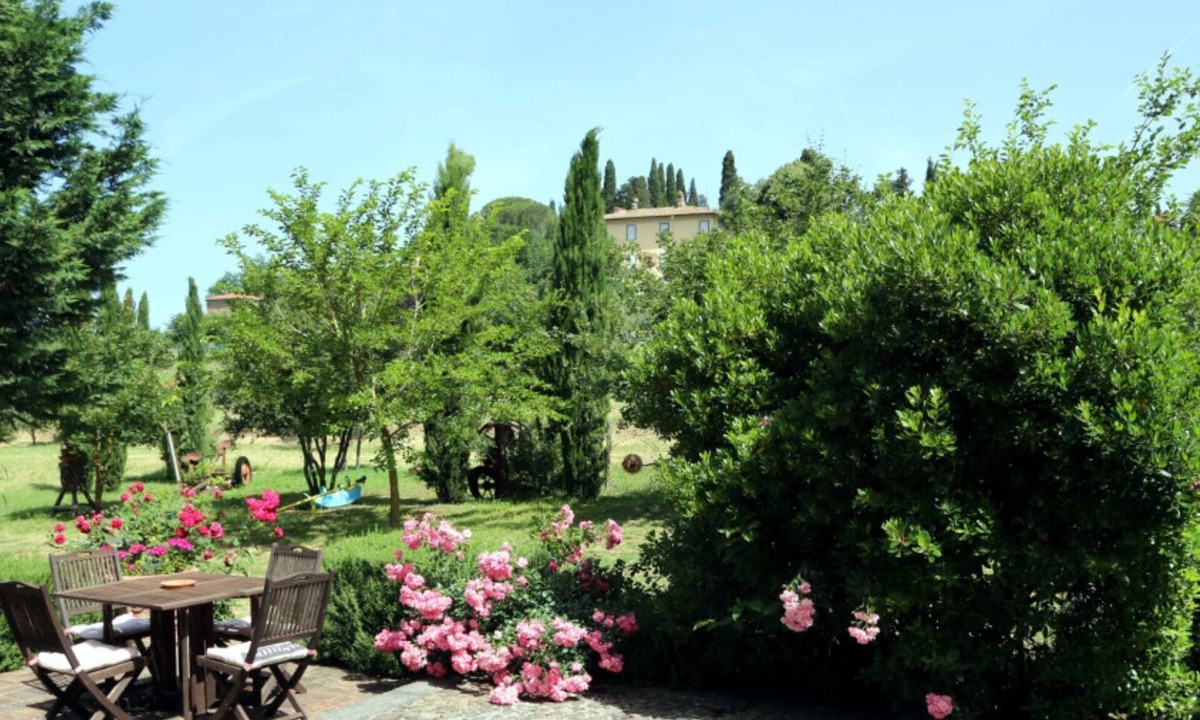 Lucignano Villa | La Villa, a charming villa with swimming pool