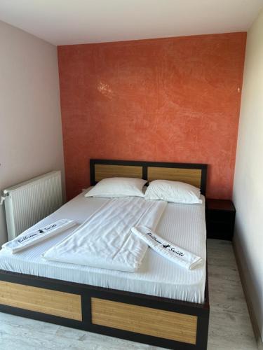 Cocani Crevedia House | La virajul trei