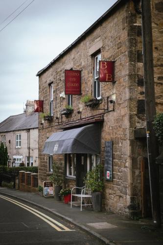 Wylam House | Laburnum Guest House at Bistro En Glaze