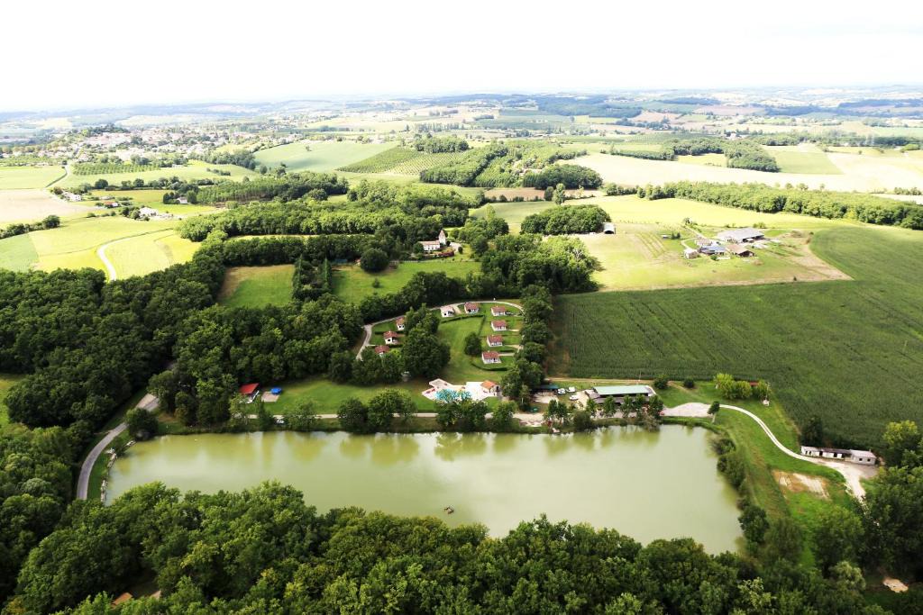 Cancon House | Lac De Cancon