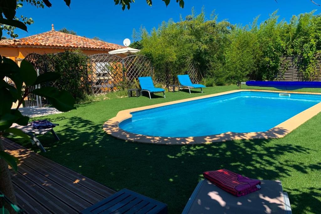 Plaissan Villa | LAcacia