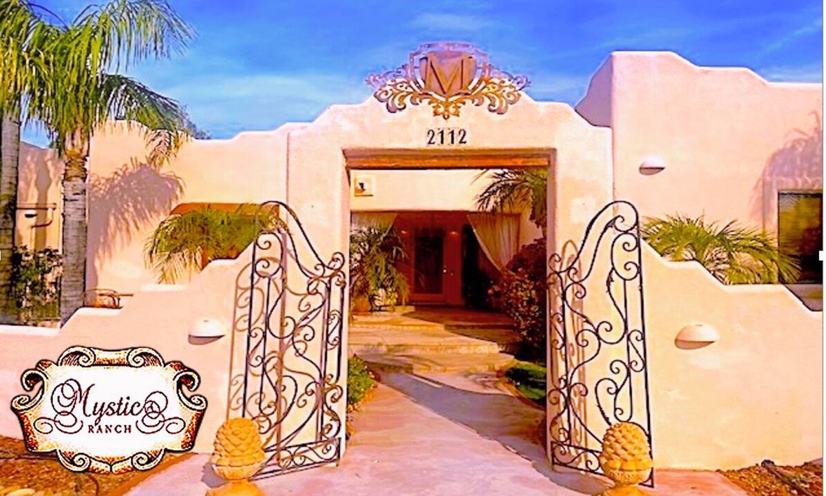 Desert Hills House | LADIES SPA VILLA RETREAT - Cave Creek, AZ Day Spa, Full Moon Drum Circle & Meals
