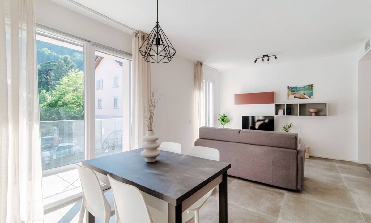 Como Apartment | Laglio: Bright two-room apartment with modern comforts on Lake Como