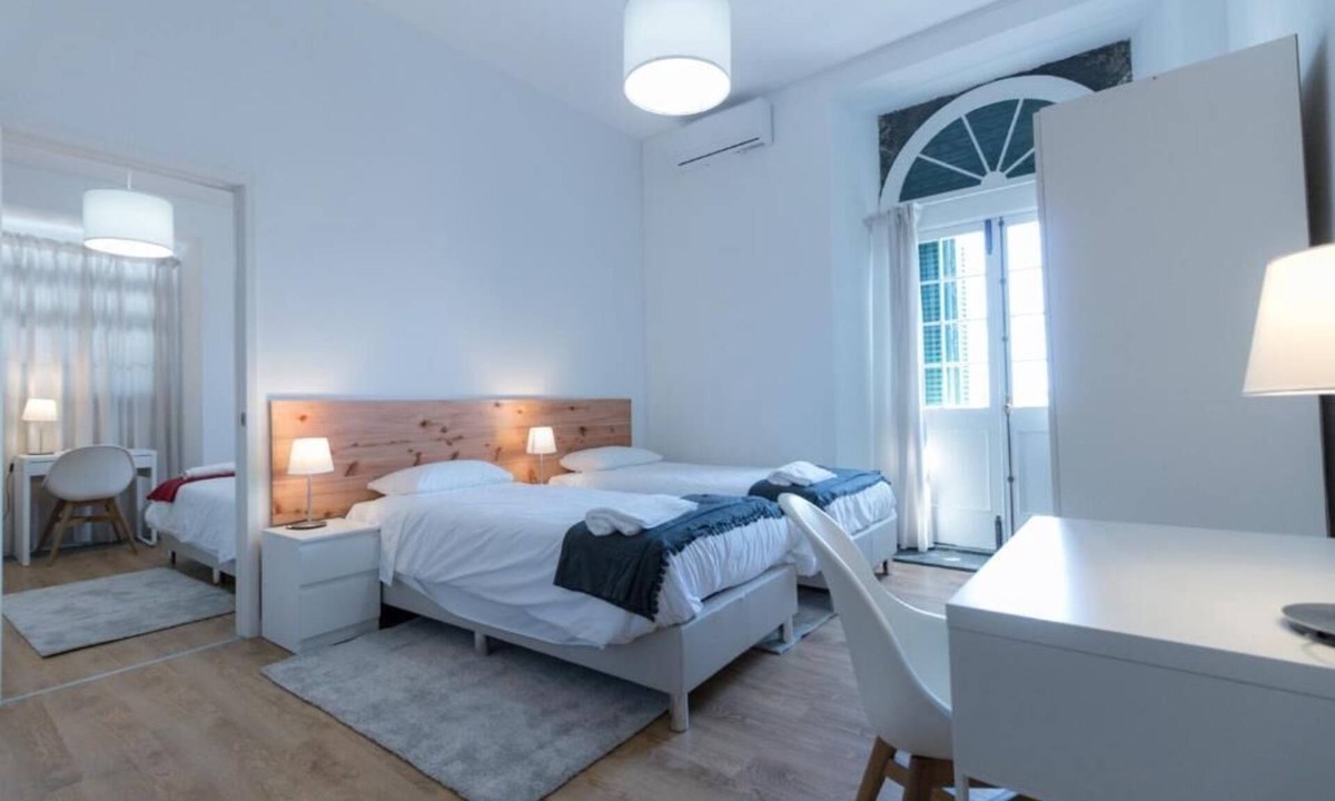 Lagoa Bed & Breakfast | Lagoa Hostel & Suites