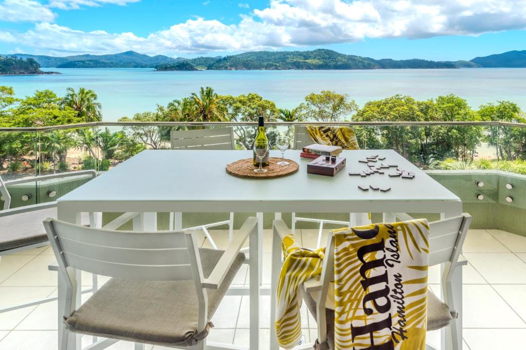 Hamilton Island Apartment | Lagoon Beachfront Lodge 202 on Hamilton Island by HamoRent