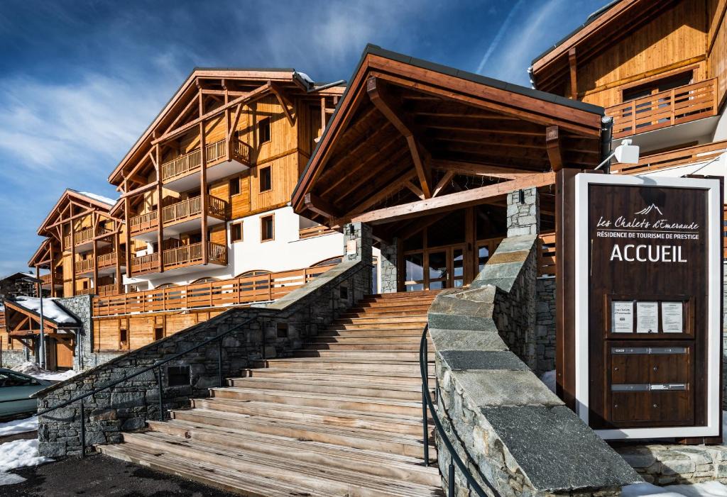 Les Saisies Resort | Lagrange Vacances Les Chalets d'Emeraude