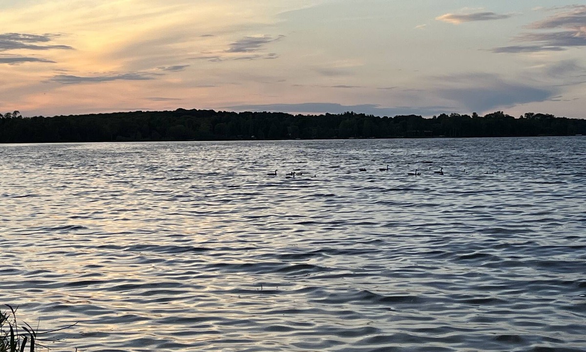 Germfask Cabin | Lake Facing 3 bedroom Cabin near amazing UP destinations