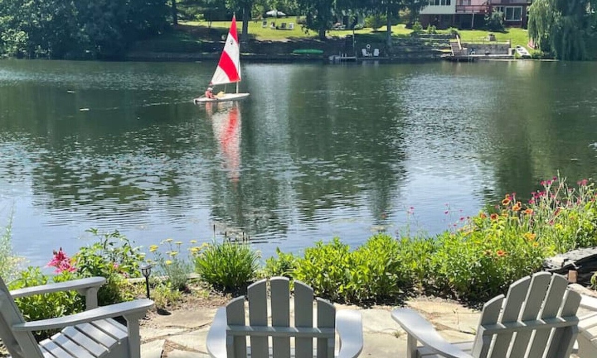 Town of Copake Cottage | Lake Front Cottage with Sun Soaked Terraces