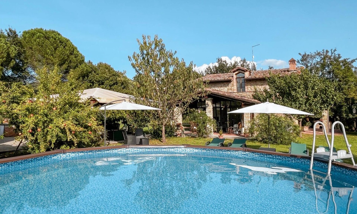 Arezzo House | Lake front home in Arezzo (AR)