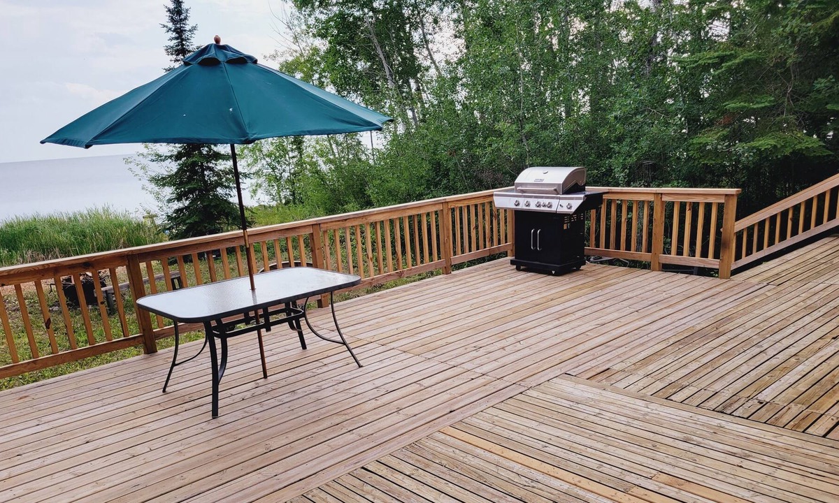 Hecla-Grindstone Provincial Park Cottage | Lake front Paradise found
