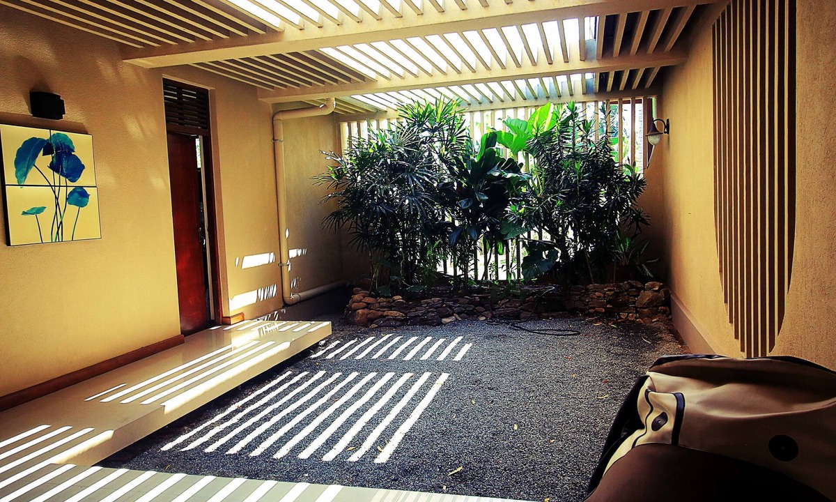 Peliyagoda Hotel | Lake Garden Villa - Kelaniya