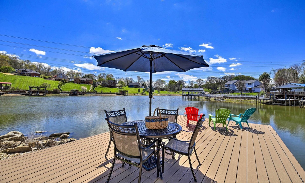 Johnson City House | Lake House Haven: Fire Pit, Boat Dock + More!