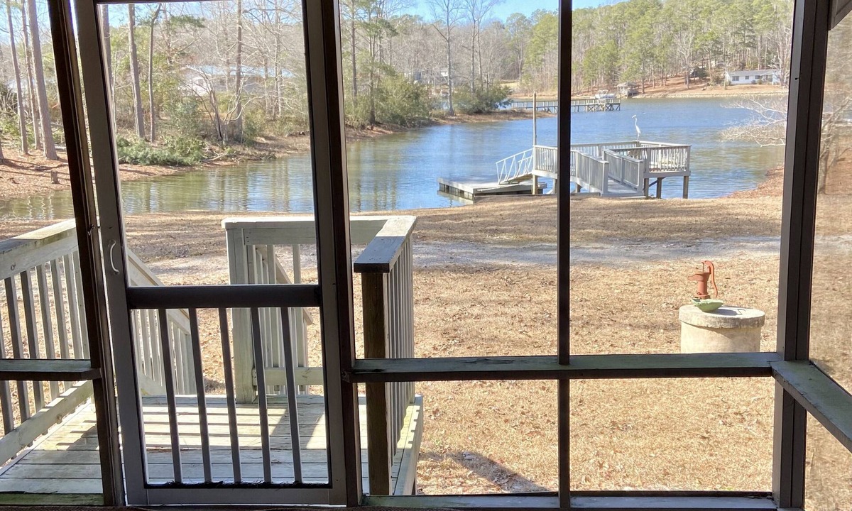 Gilbert House | Lake Murray in Gilbert, SC few miles from Southern Oaks,28 miles Tin Roof Farms