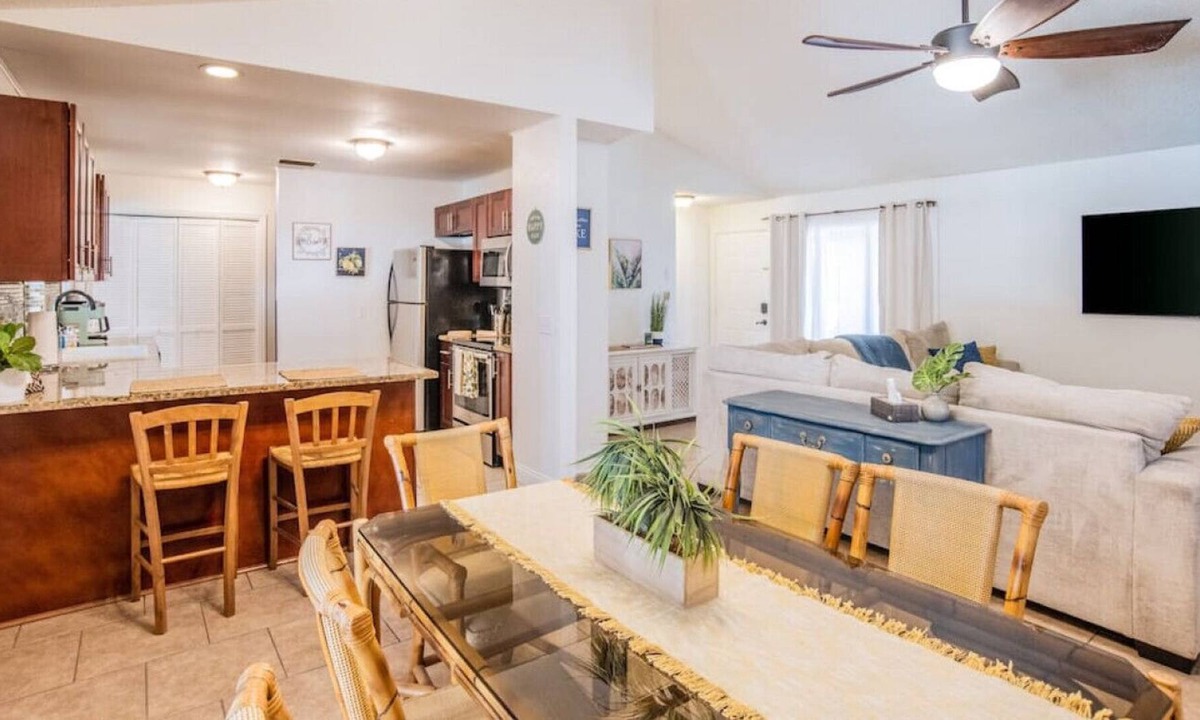 Cypress Gardens House | Lake Roy · Spacious Legoland area pool home