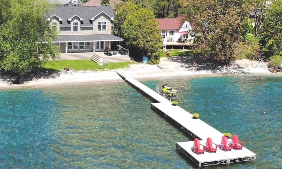 Big Bay Point Cottage | Lake Simcoe Waterfront Beach Muskoka Cottage