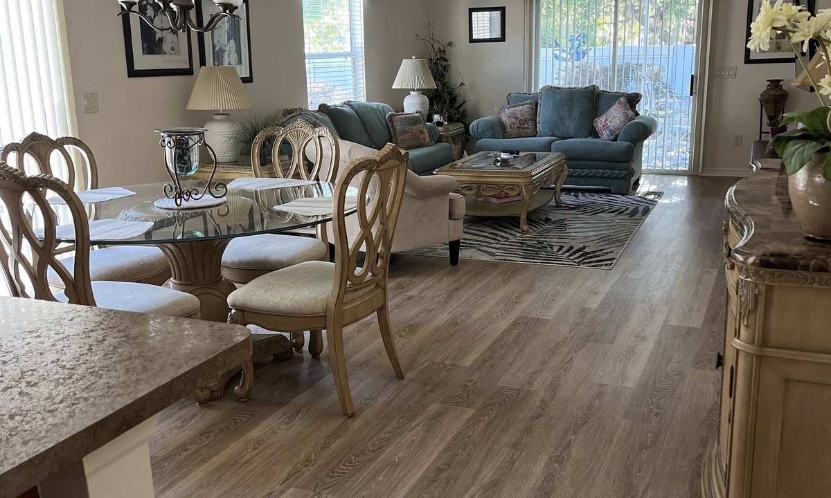 The Villages Villa | Lake Sumter Landing Gem