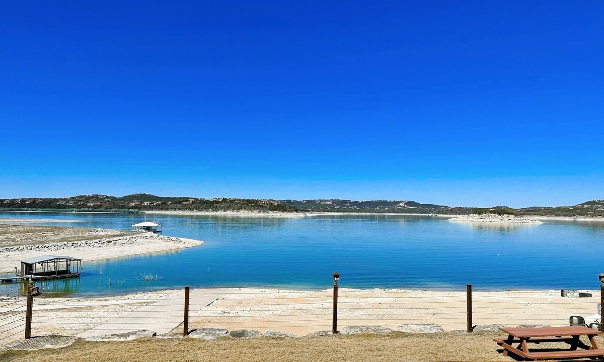 Hudson Bend Cabin | Lake Travis Cabin