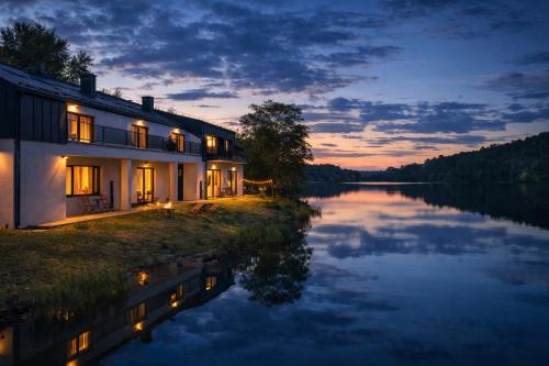 Brodnica Apartment | LAKE VIEW Apartamenty