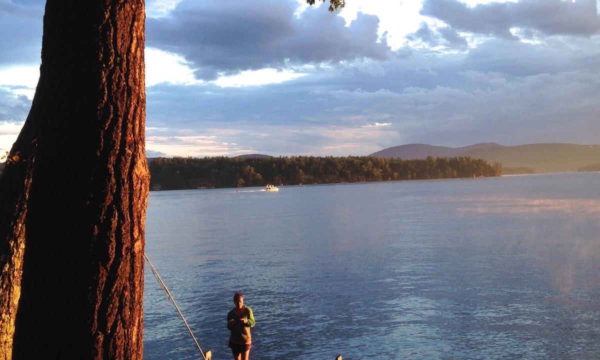Wolfeboro Cottage | Lake Winnipesaukee classic fall retreat featured by Yankee Magazine.