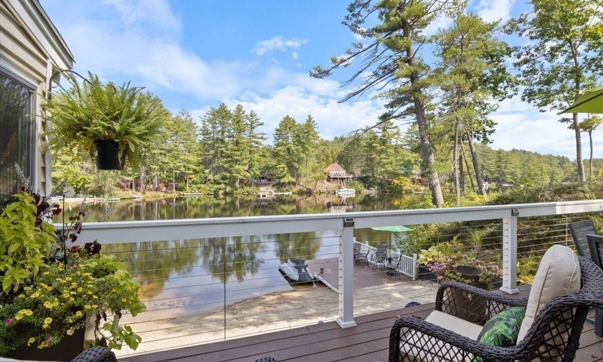 East Wakefield House | Lakefront Beauty with Private Beach