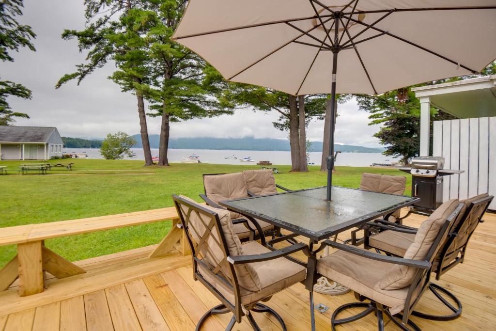 Bridgewater House | Lakefront Bristol Vacation Rental - Hike & Ski!