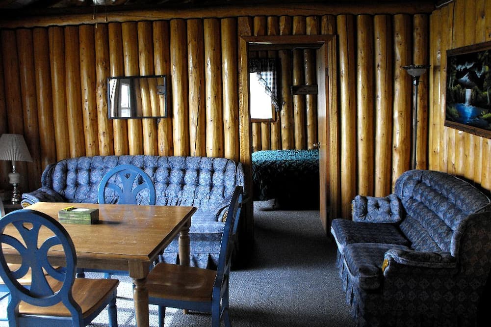 Algoma District House | Lakefront Cabin Getaway with Fishing Spots near White River, Ontario