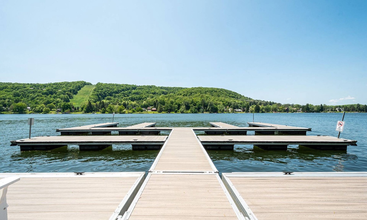 McHenry Cabin | Lakefront Cabin Suite 4-Hot Tub, Full Kitchen