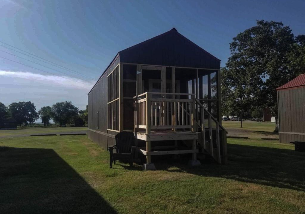 Mead House | Lakefront Cabin - Texoma Breeze - 12