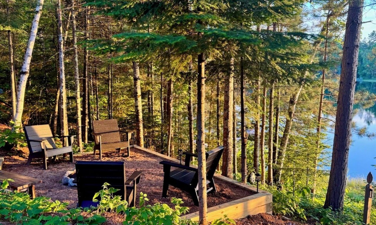 Presque Isle Cabin | Lakefront Cabin: Sunset Firepit & Peaceful Up North Escape. 3 Bd/2 Ba