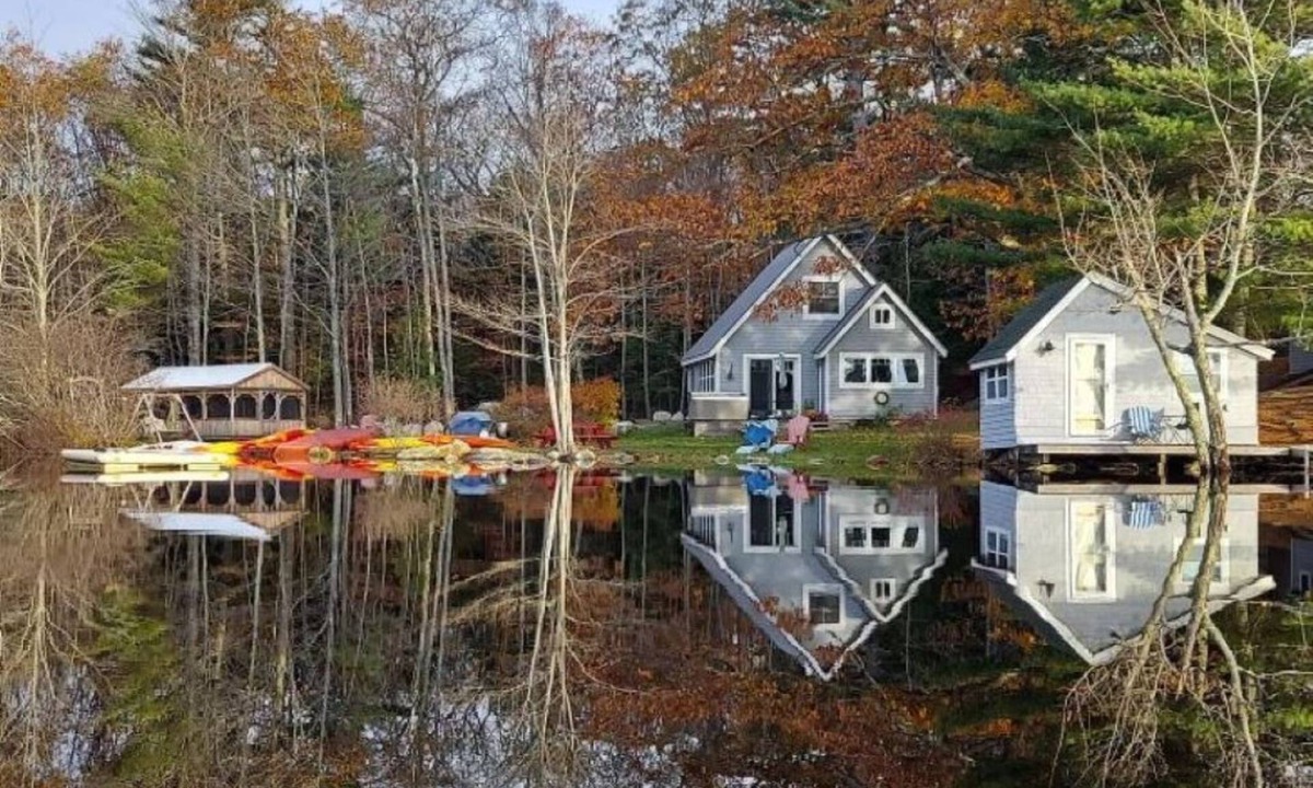 Orland Cabin | Lakefront camp featuring a small lodge and 3 cabins - Sleeps up to 18 guests.