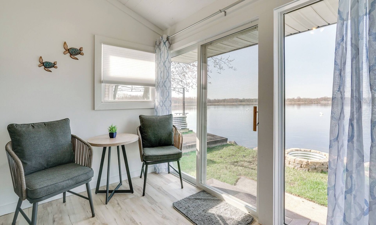 Coldwater Cottage | Lakefront Gem w/Watercrafts & Dock in Coldwater!