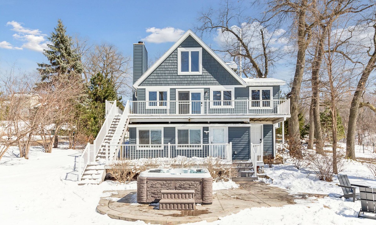 Ramsey County House | Lakefront Getaway: Hot Tub, Firepit & Fireplaces!