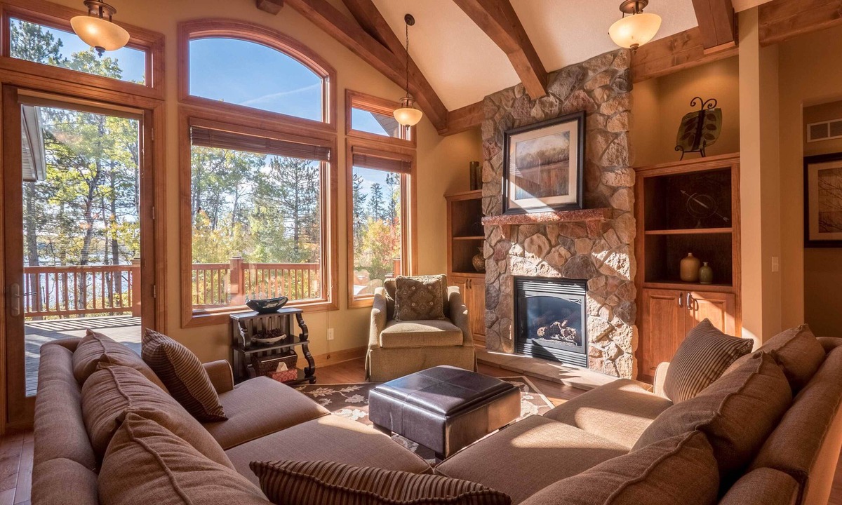 Embarrass Cottage | Lakefront Giants Ridge Retreat Near Ski & Golf!